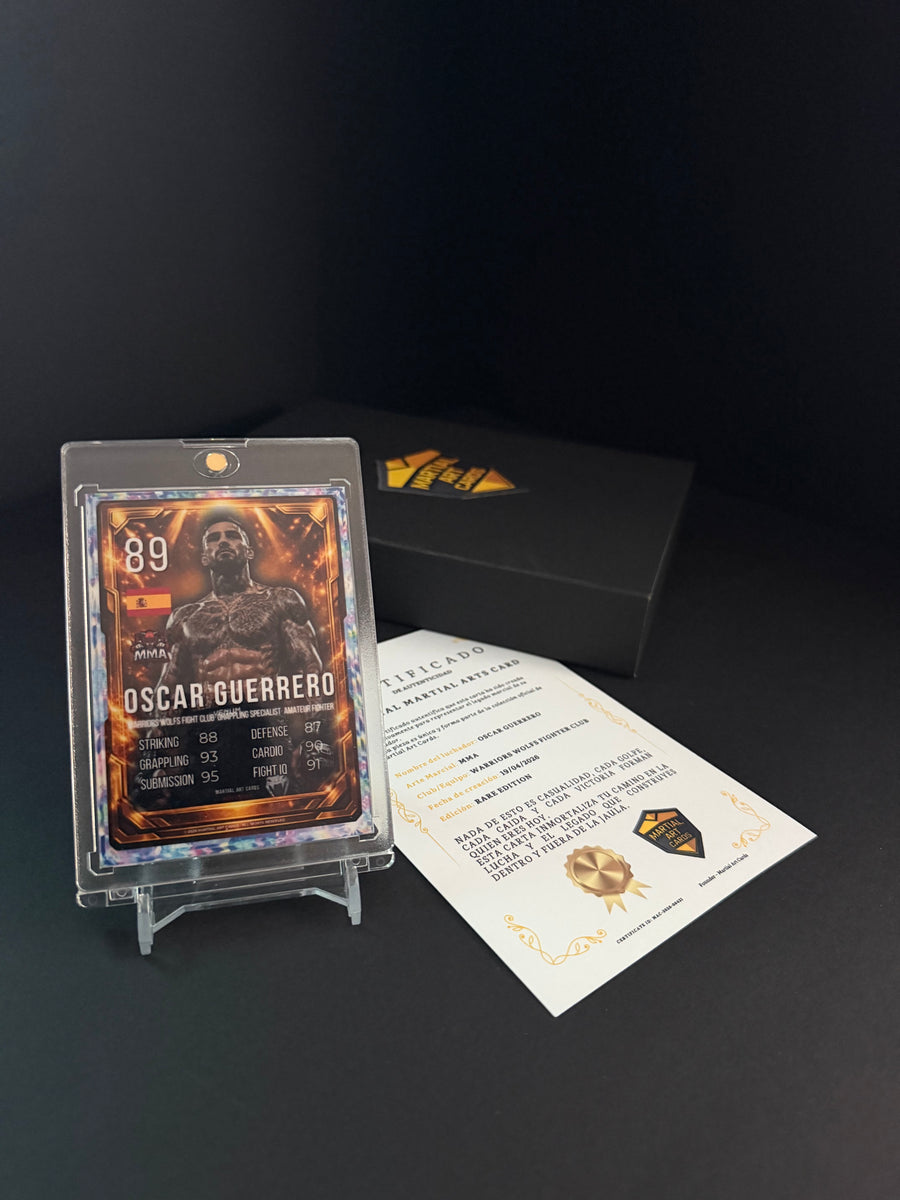 Carta Personalizada de MMA Azul – Técnica y Control en Carta Coleccionable